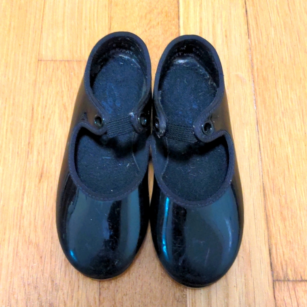 Capezio toddler tap shoes (8.5T)